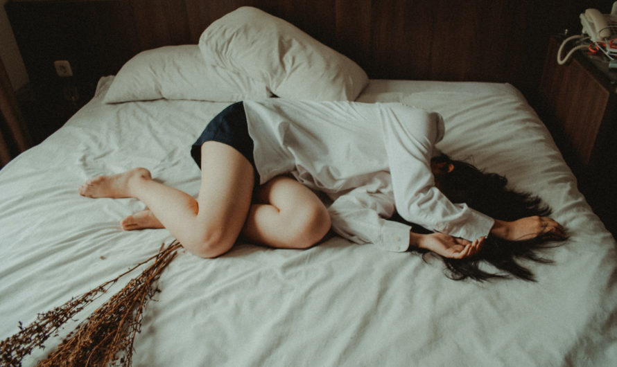 Сон и депрессия: сколько часов нужно спать